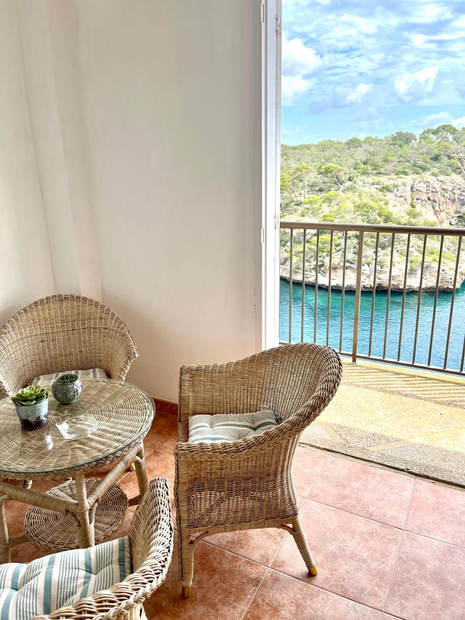 Hostal Restaurante Cala กาลาฟีเกรา ภายนอก รูปภาพ
